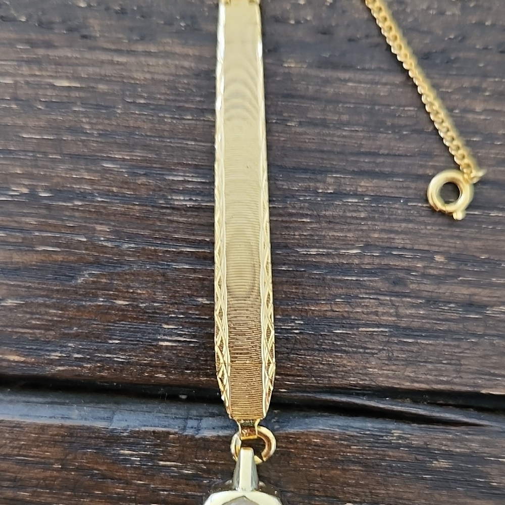 Vintage LUCERNE Swiss Made Gold-Tone Ladies Manual Wind Watch - Working - Picture 5 of 12
